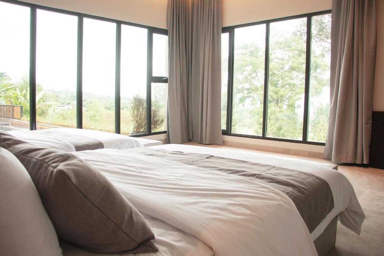 Moo By The 100 Puncak
