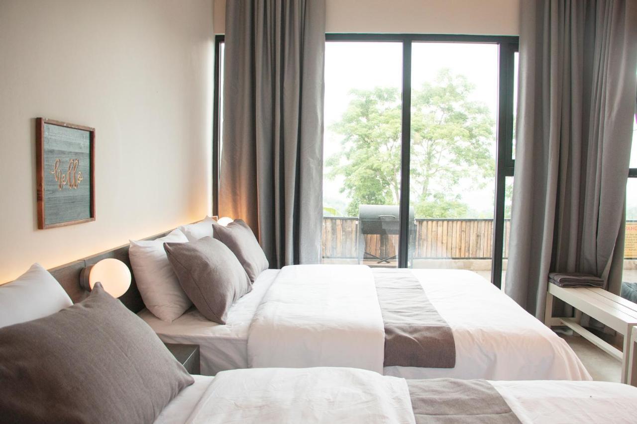 Moo By The 100 Villa Puncak